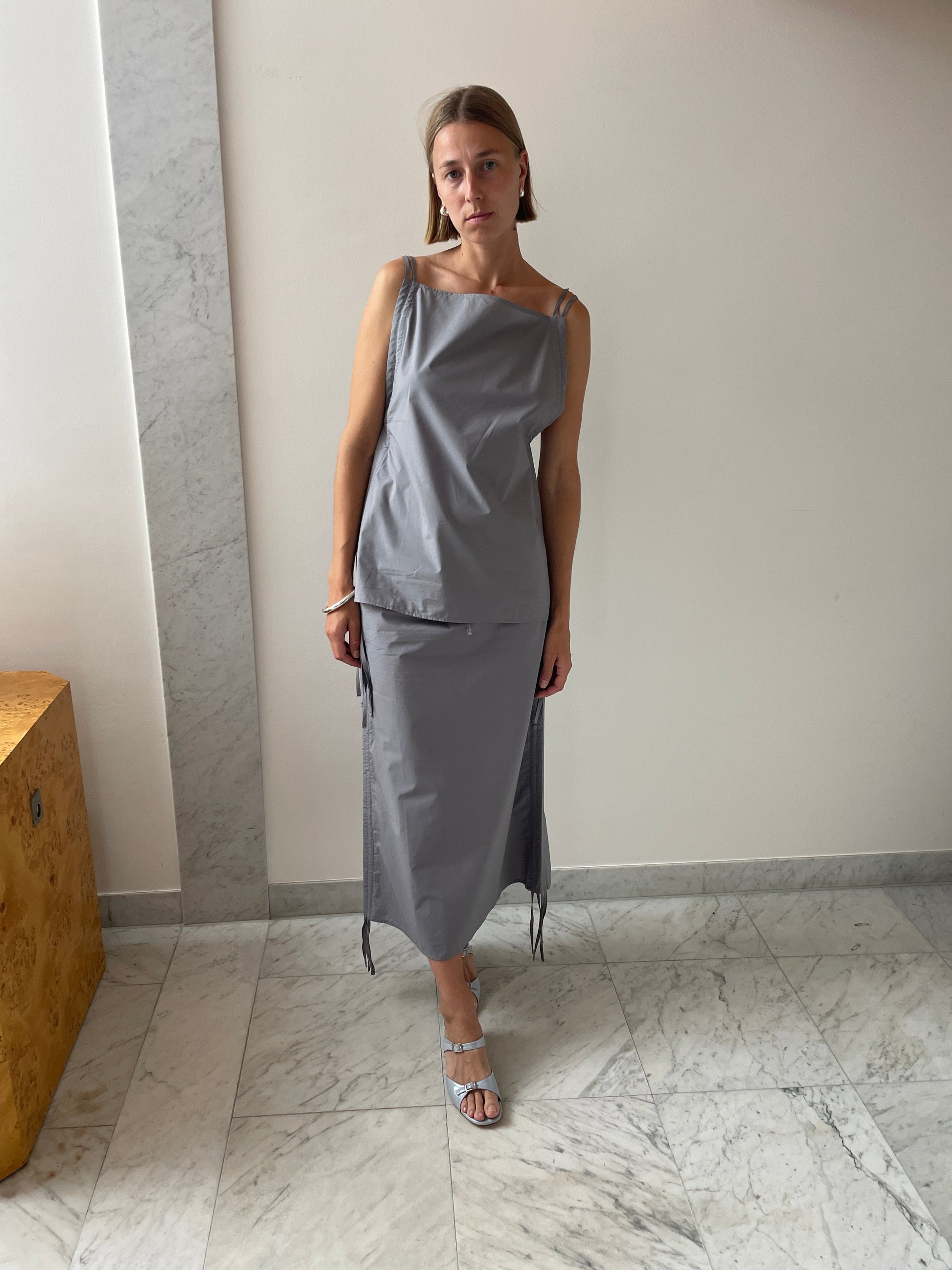 Pictorial Strap Skirt, Ziti Grey BASERANGE