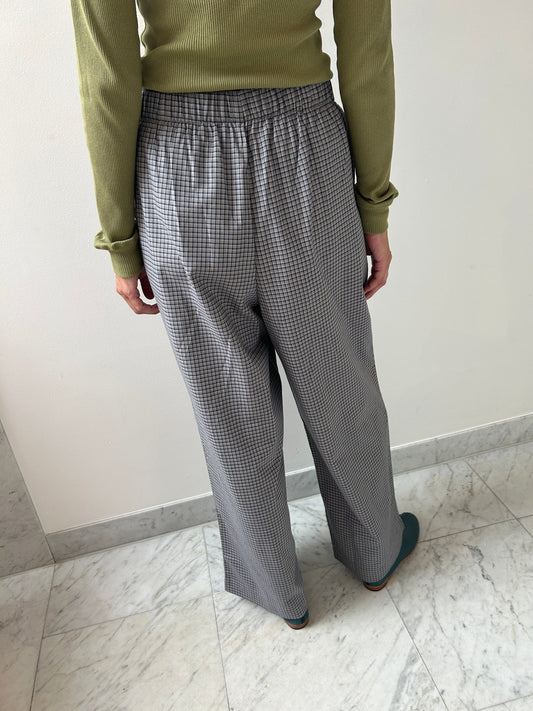 Claude Pants, Consul Check BASERANGE