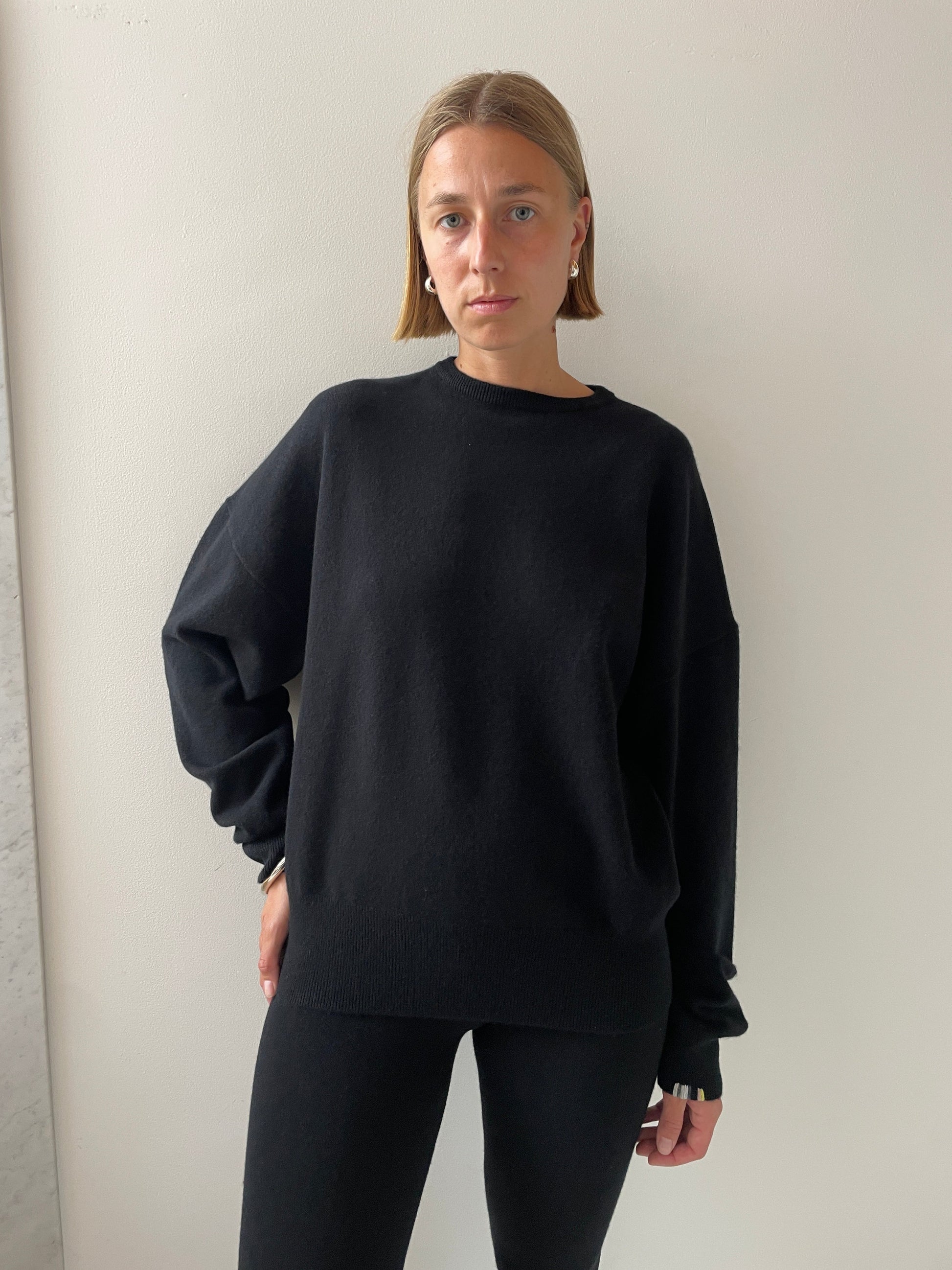 Tes, Raven EXTREME CASHMERE