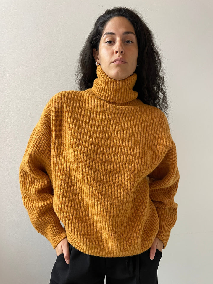 Mea Turtleneck, Clair Orange BASERANGE