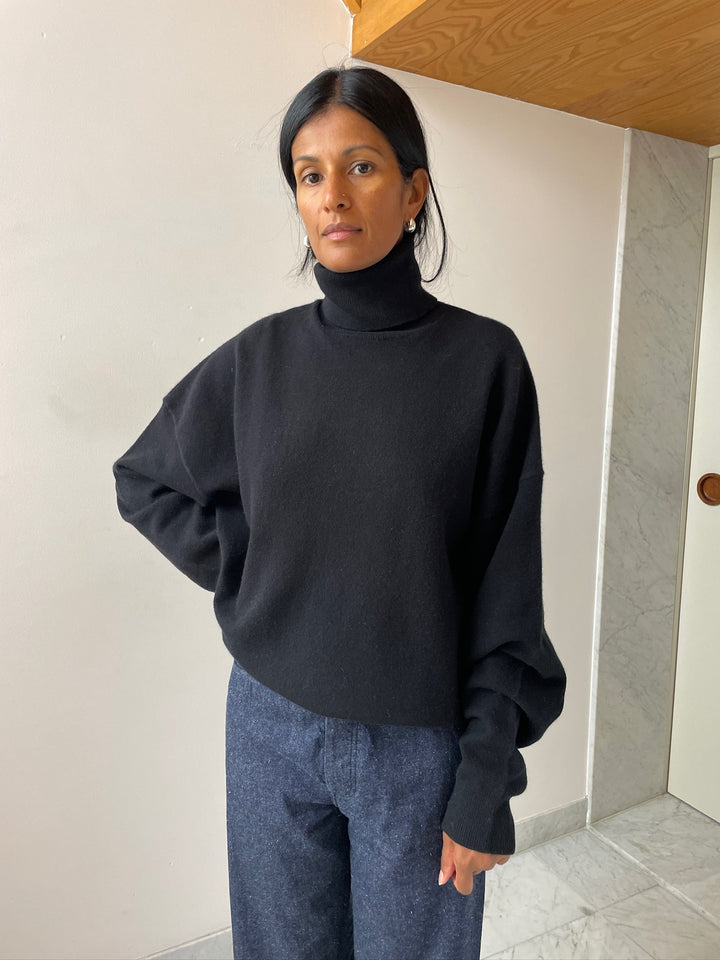 Jill, Raven EXTREME CASHMERE