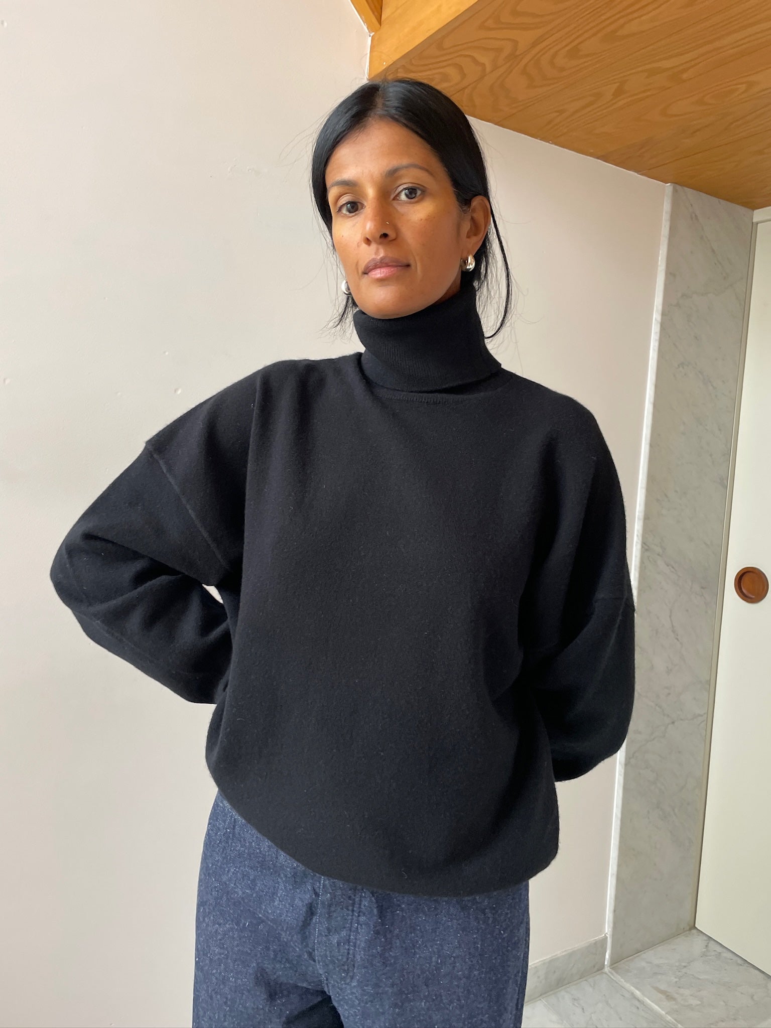 Jill, Raven EXTREME CASHMERE