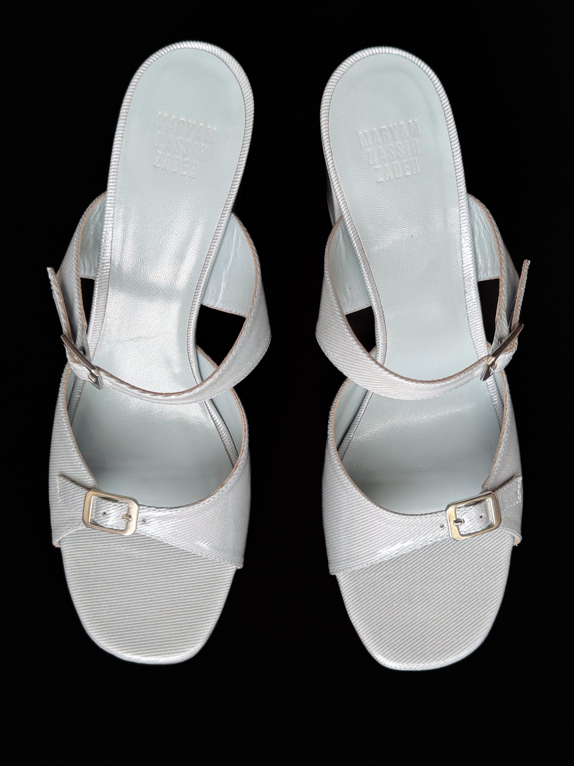 Una Sandal, Ouran MARYAM NASSIR ZADEH