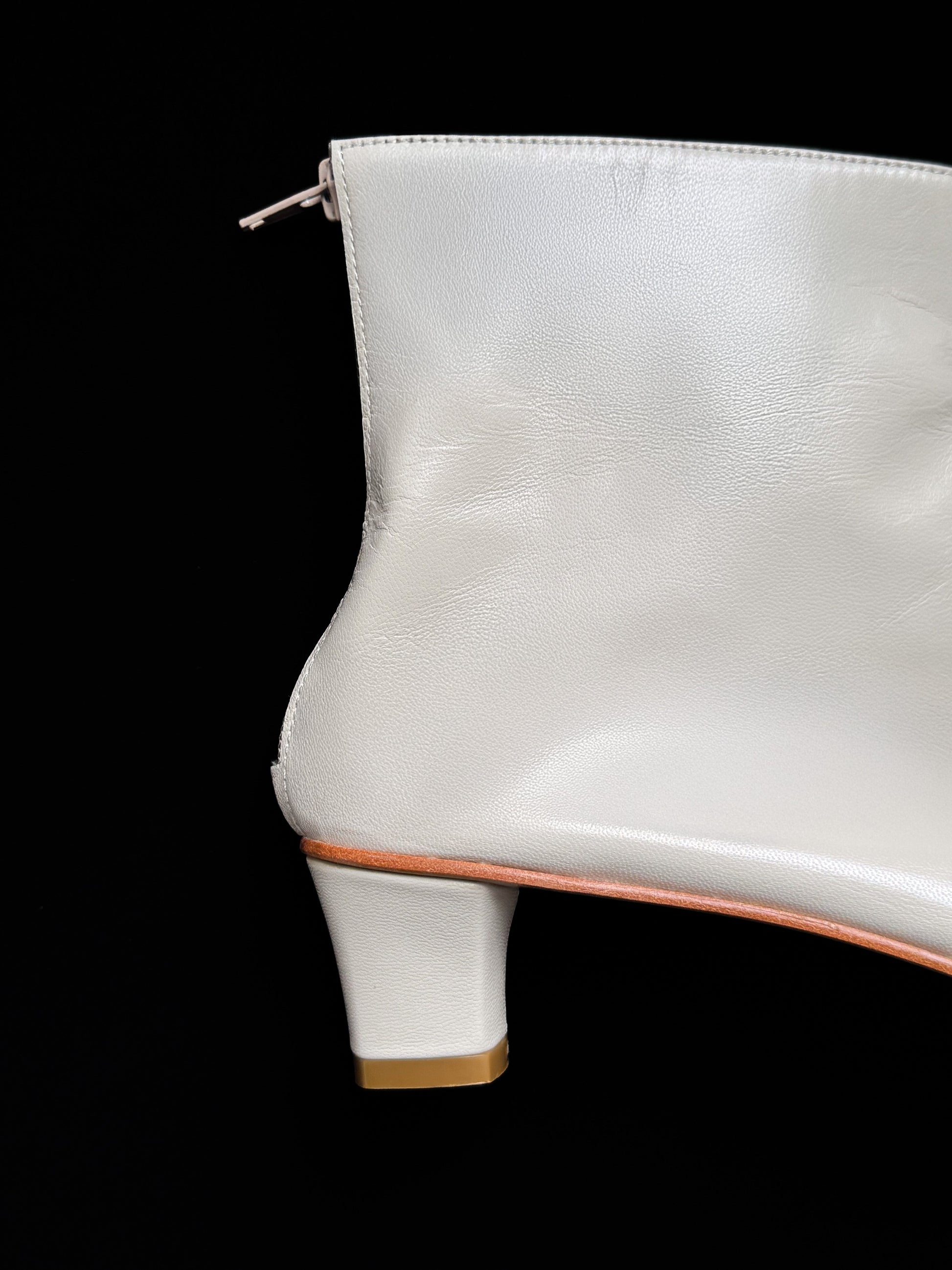 High Leone, Porcelain MARTINIANO
