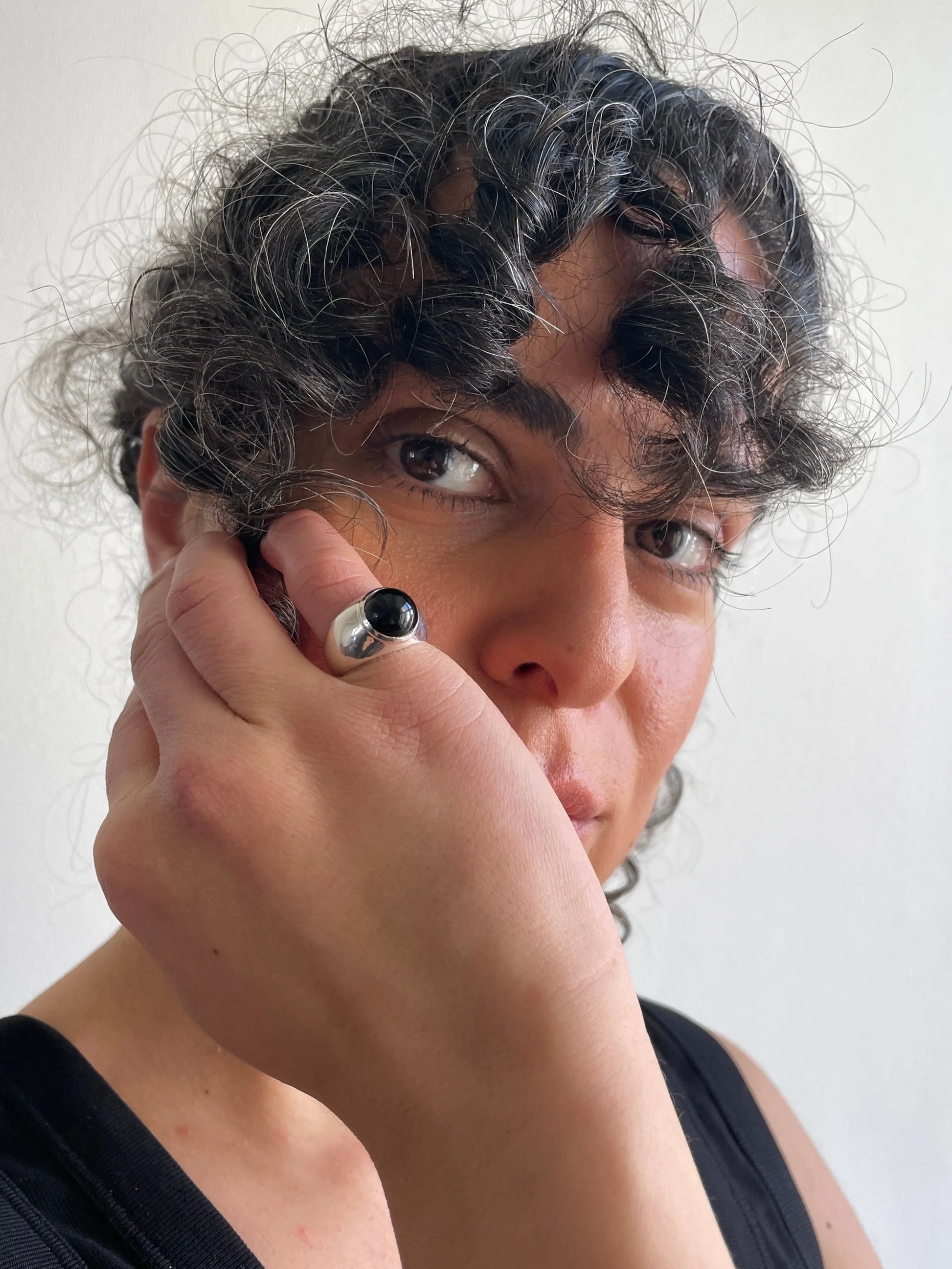 Small Deren Ring, Onyx SOPHIE BUHAI