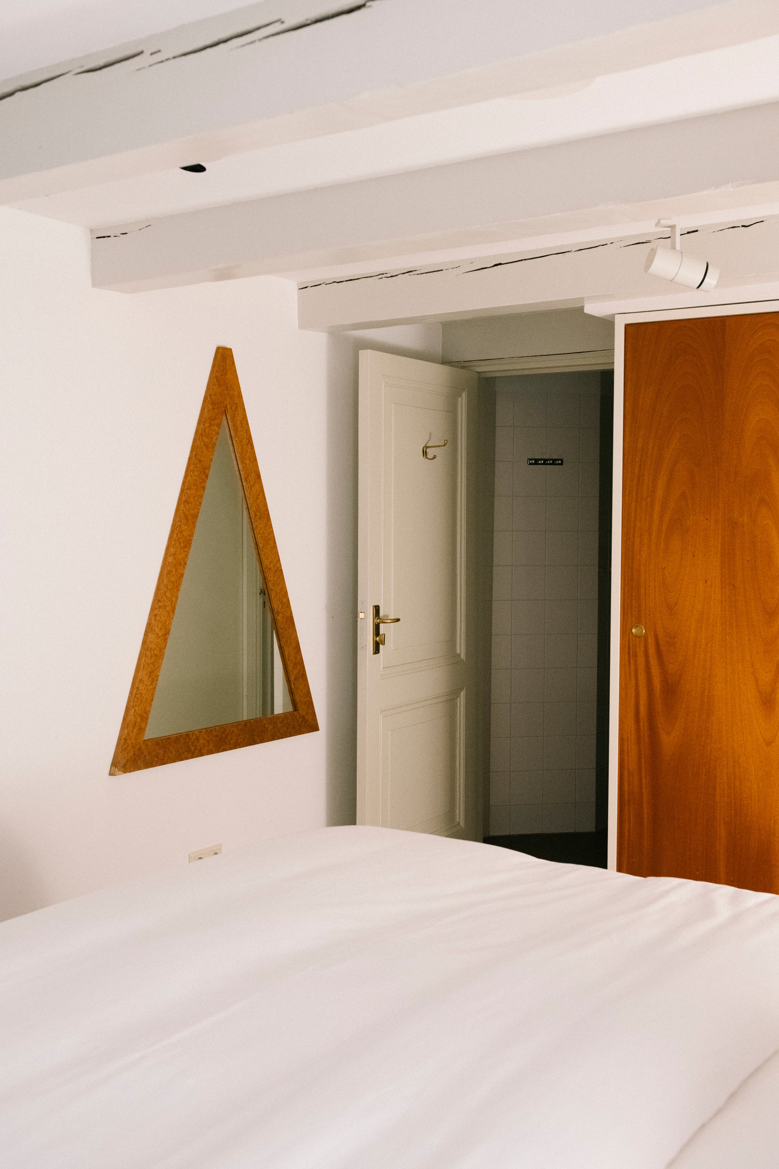 THE STANDARD ROOM