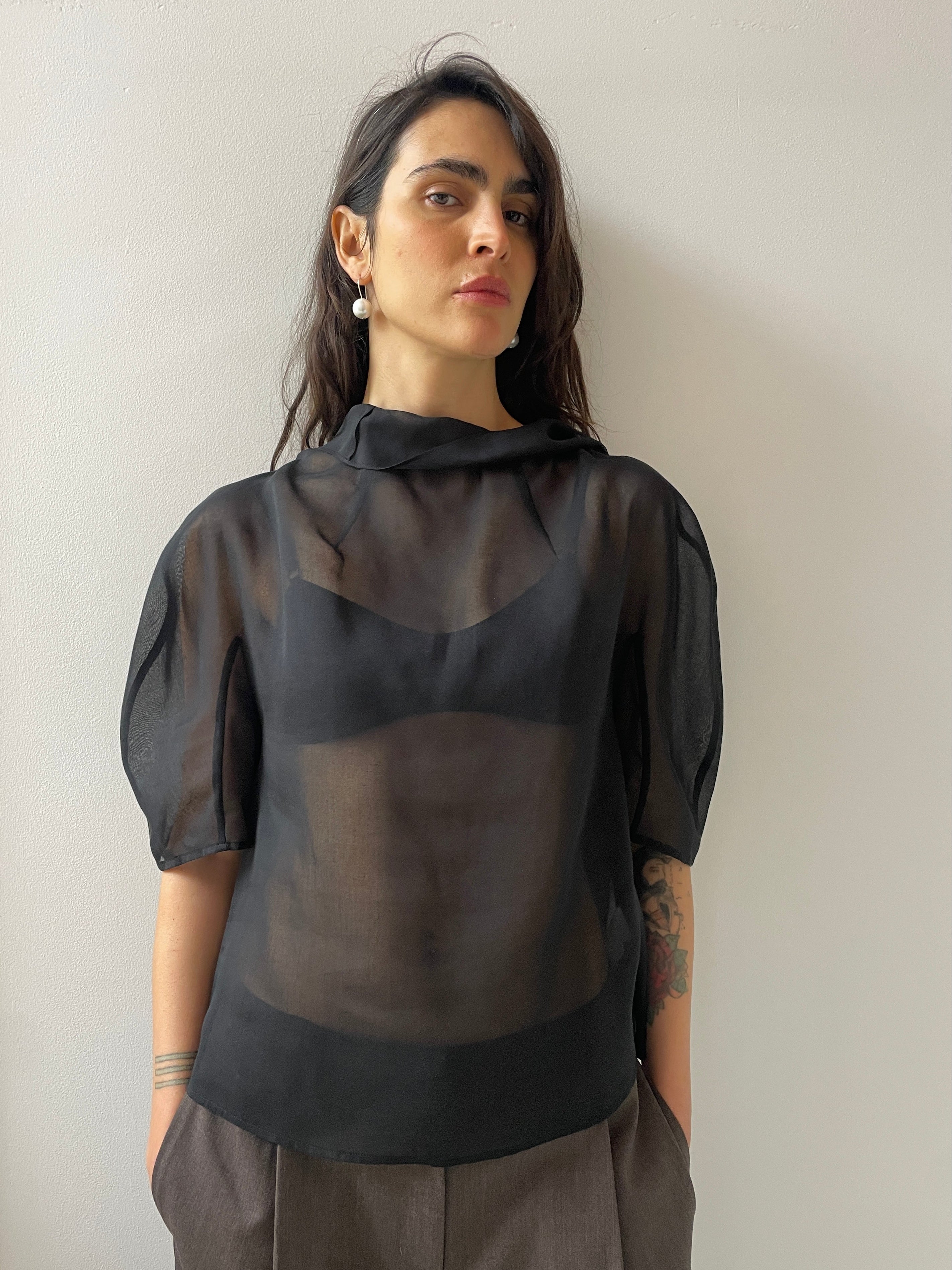 トップス AMOMENTO KNOTTED COLLAR TOP Knotted Collar Top, Black – Carmen Amsterdam