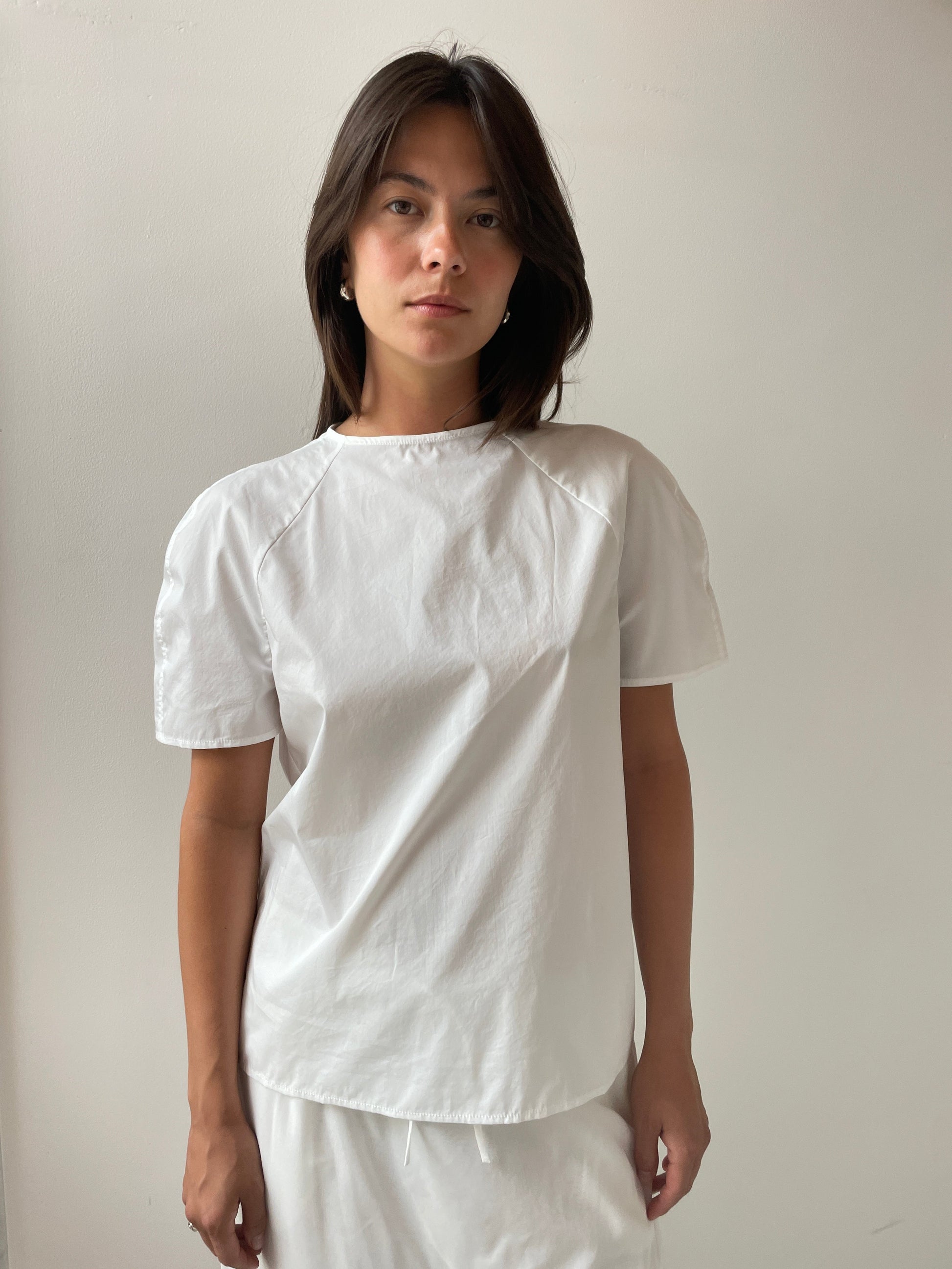 Raglan Top, White Amomento