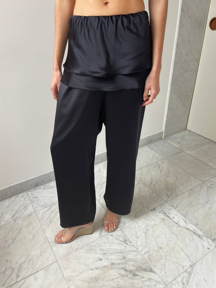 Kin Pants, Black BASERANGE