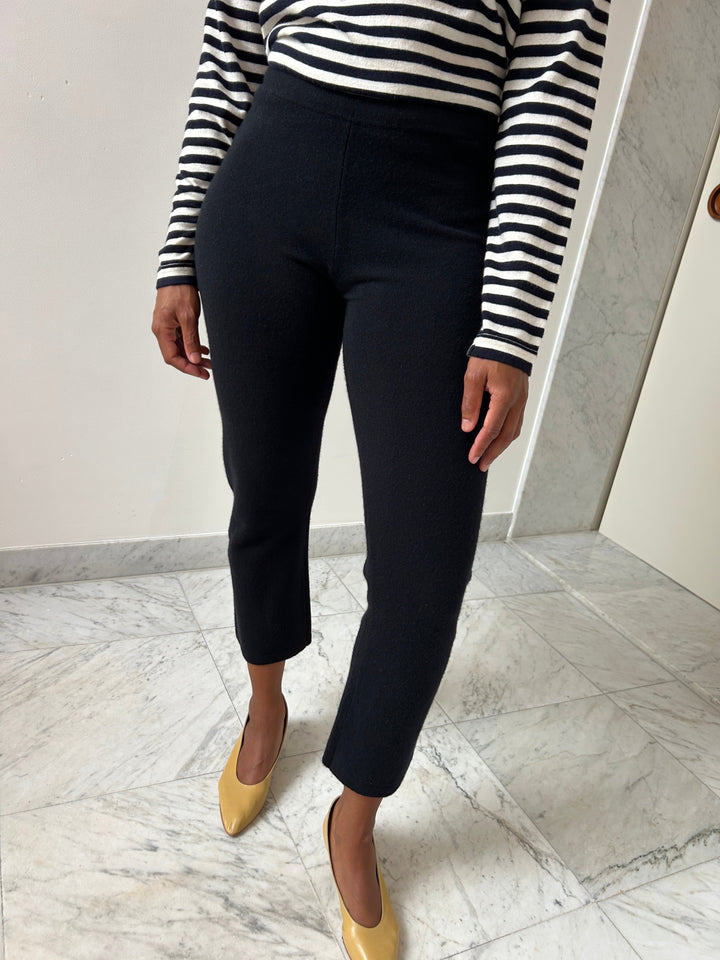 Wander, Raven EXTREME CASHMERE