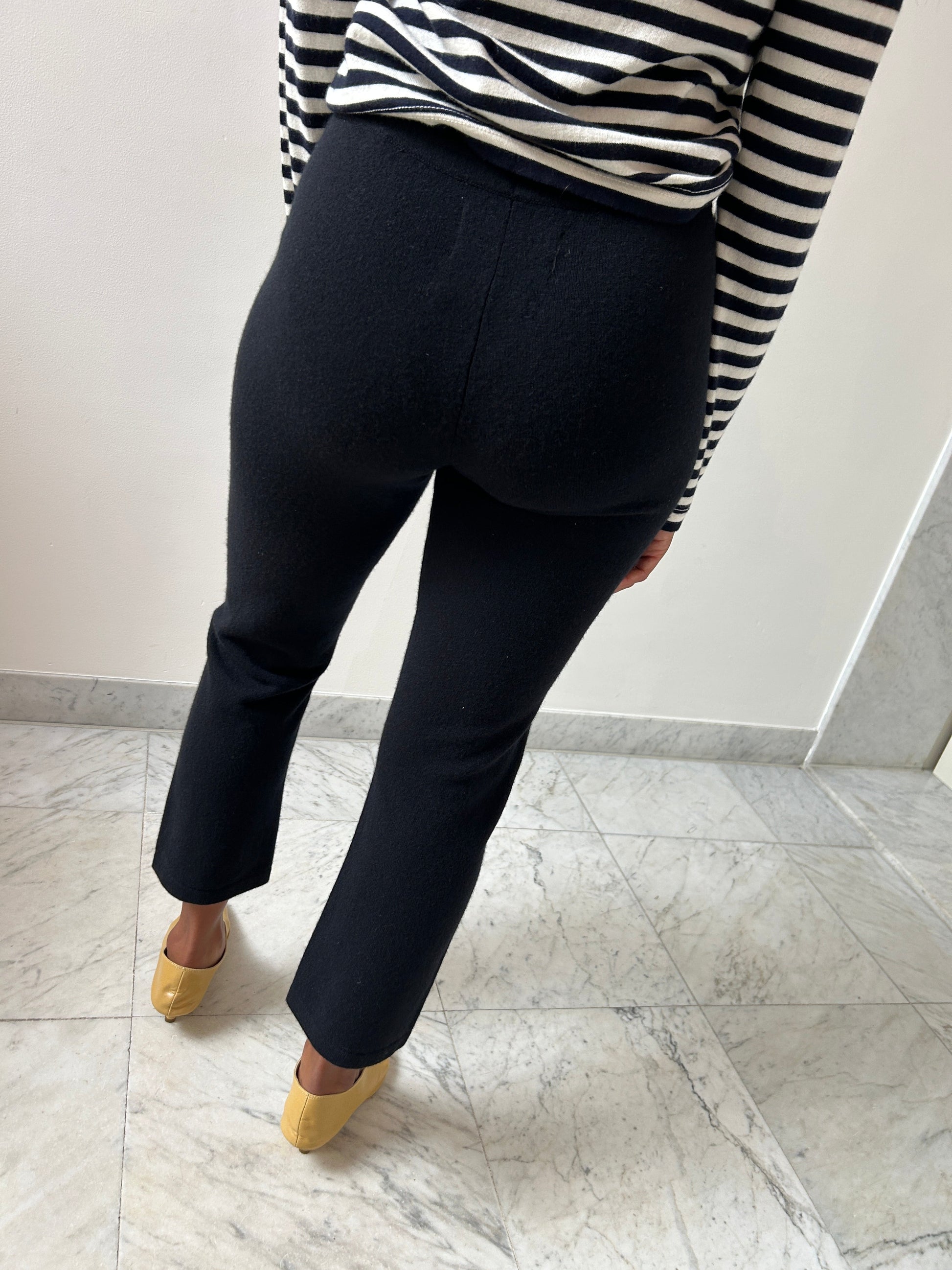 Wander, Raven EXTREME CASHMERE