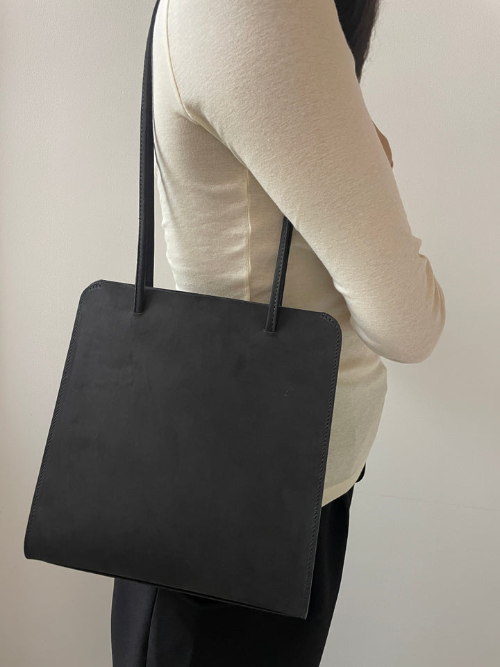 Lisse, Noir Nubuck FANE