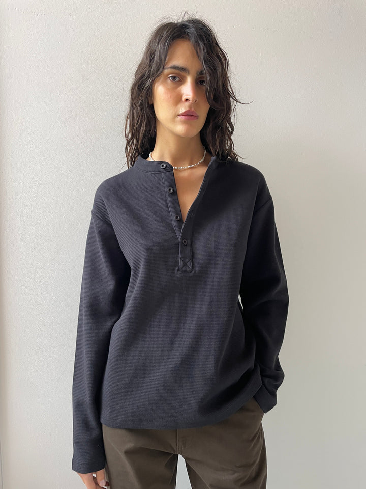 Henley, Magnet Bonne Suits