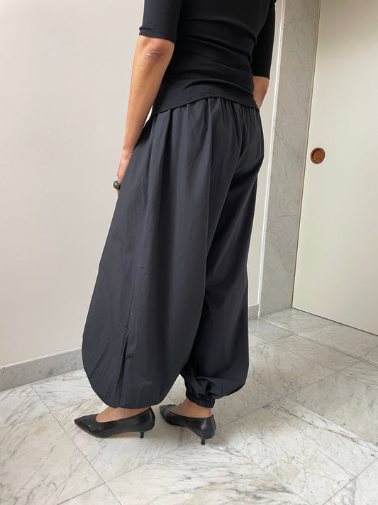 Simmon Pants, Black BASERANGE