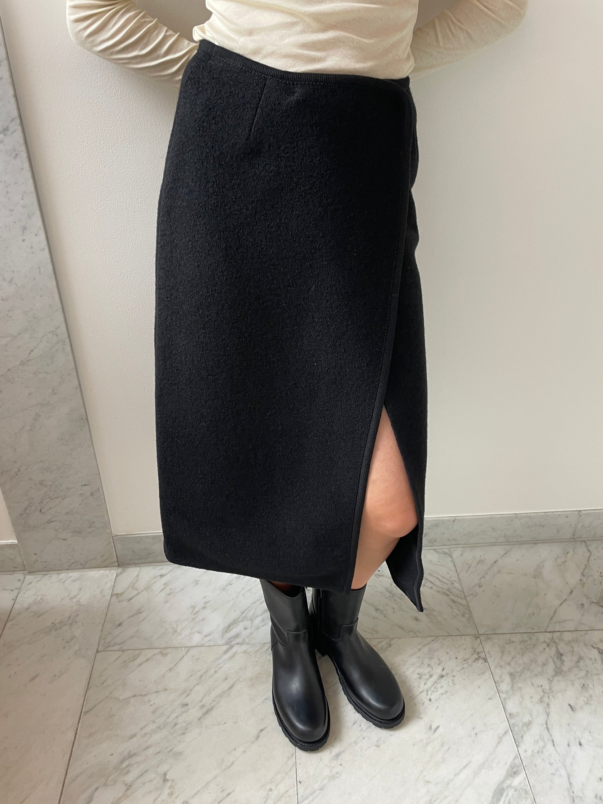 Walker Wrap Skirt, Black RIER