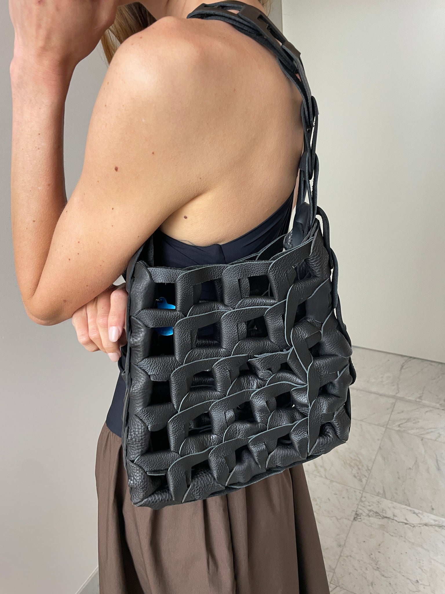 Links Tote, Sid