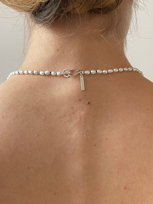 Tiny Pearl Collar, Silver SOPHIE BUHAI