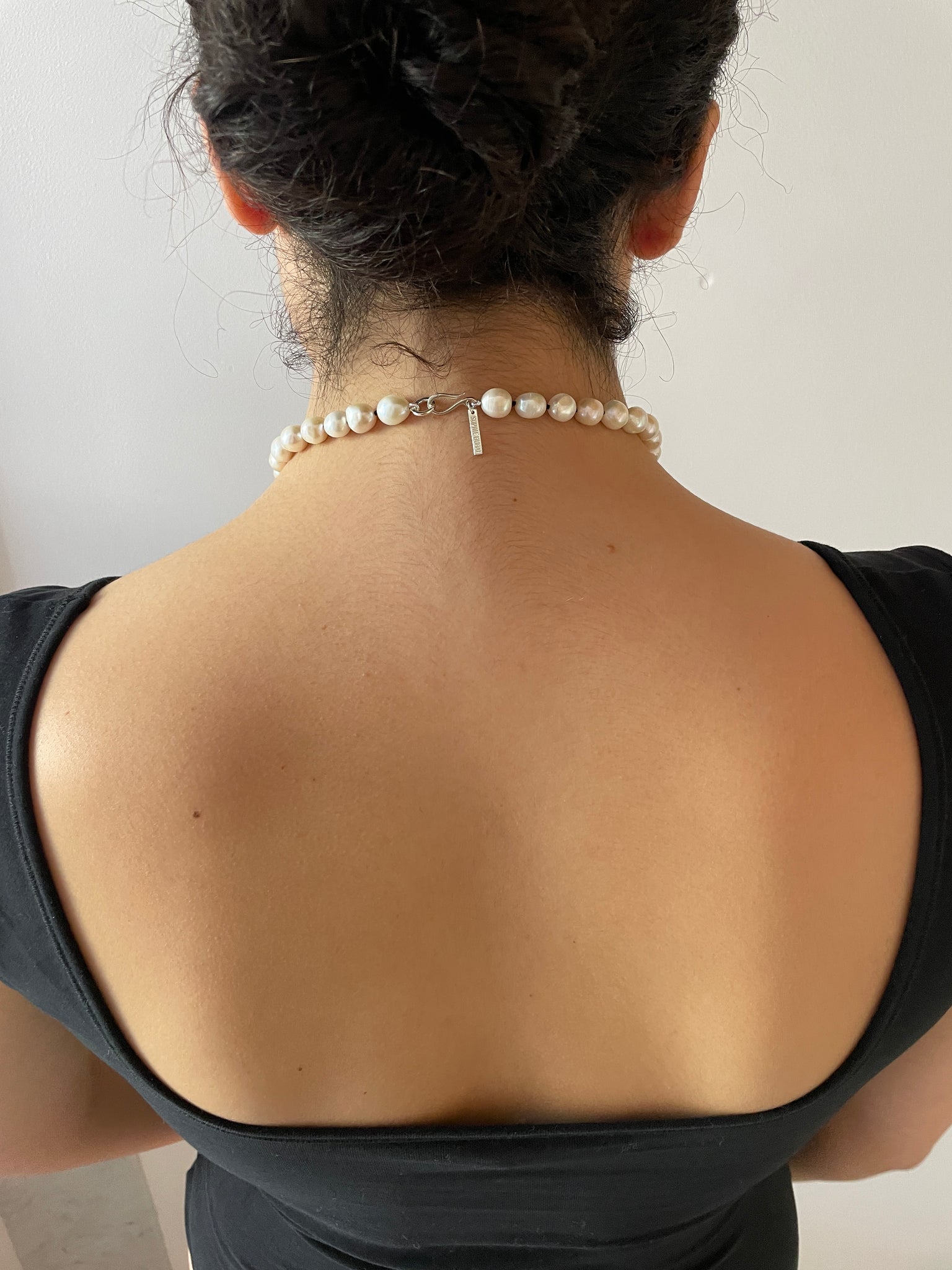Simple Baroque Pearl Collar, Silver