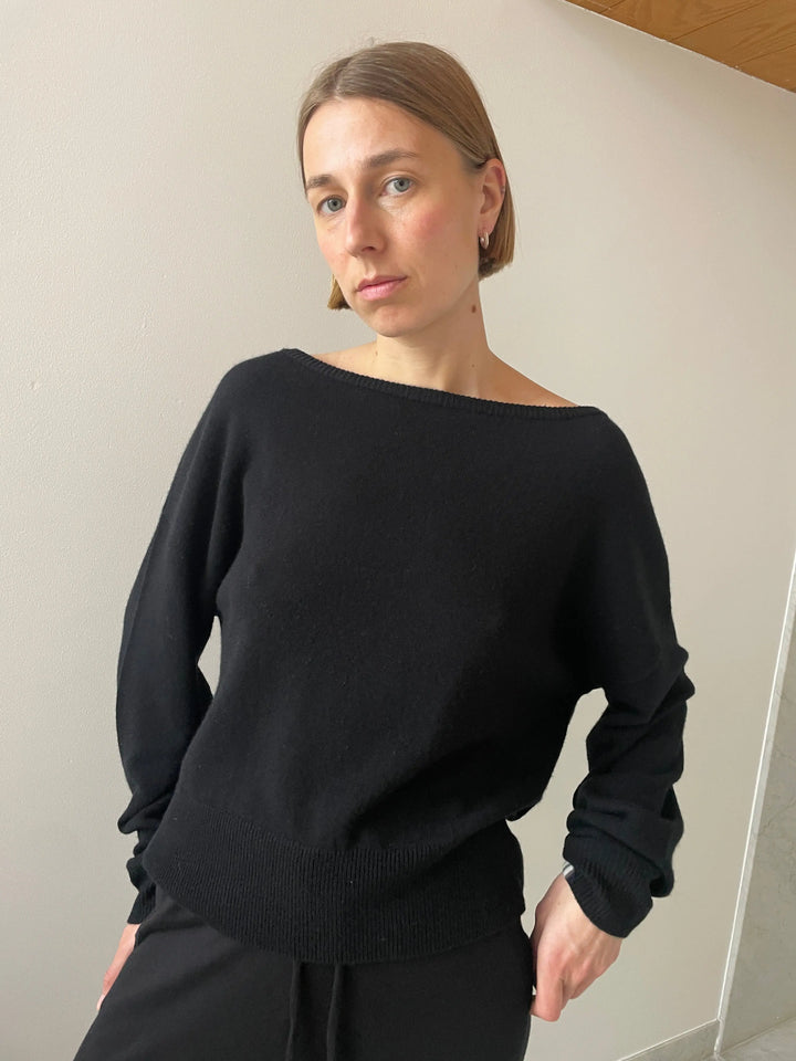 Debby, Raven EXTREME CASHMERE