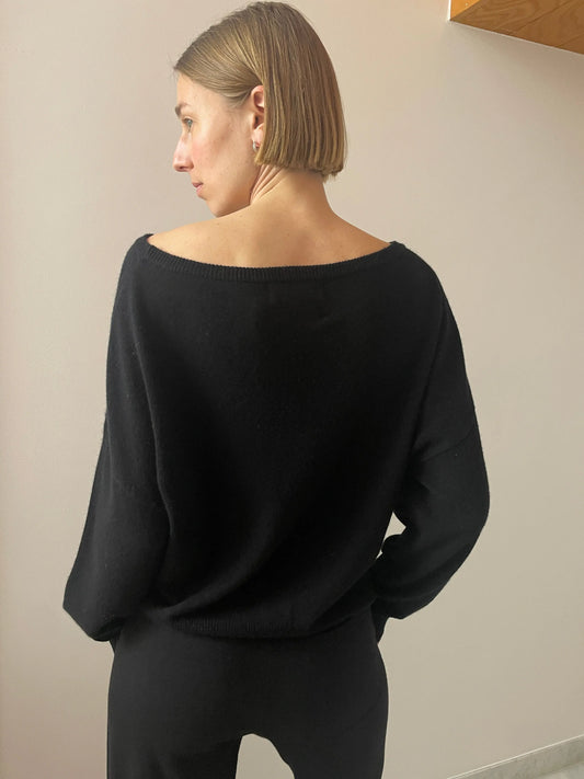 Debby, Raven EXTREME CASHMERE