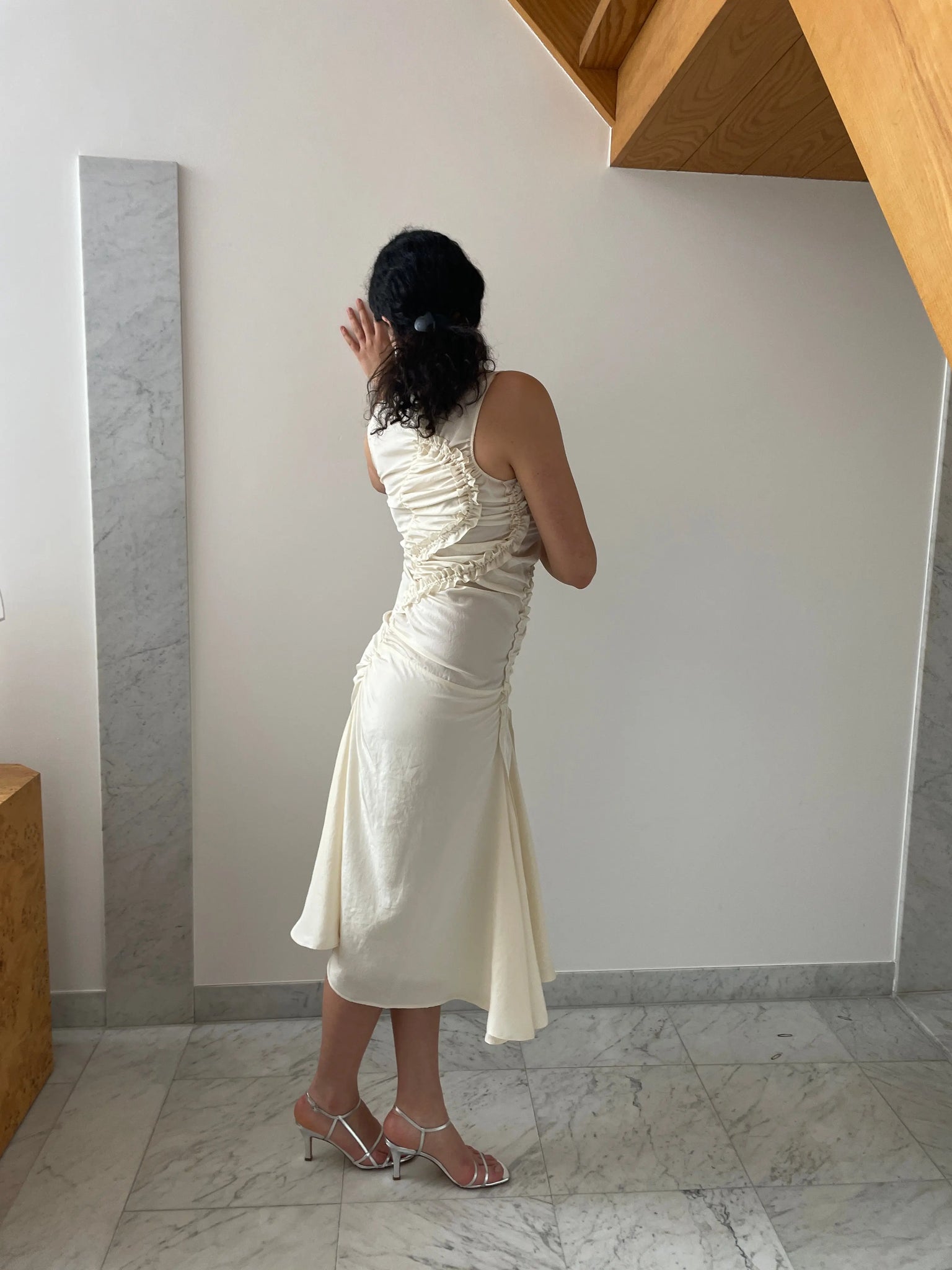 Kyra Dress Satin, Cream Renaissance Renaissance