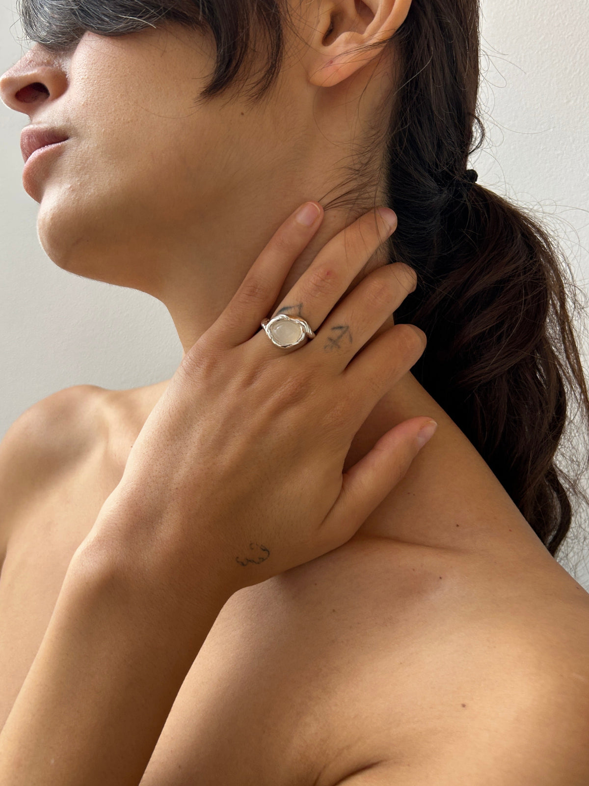 Kamma Cloud Ring, Silver & Agate Corali