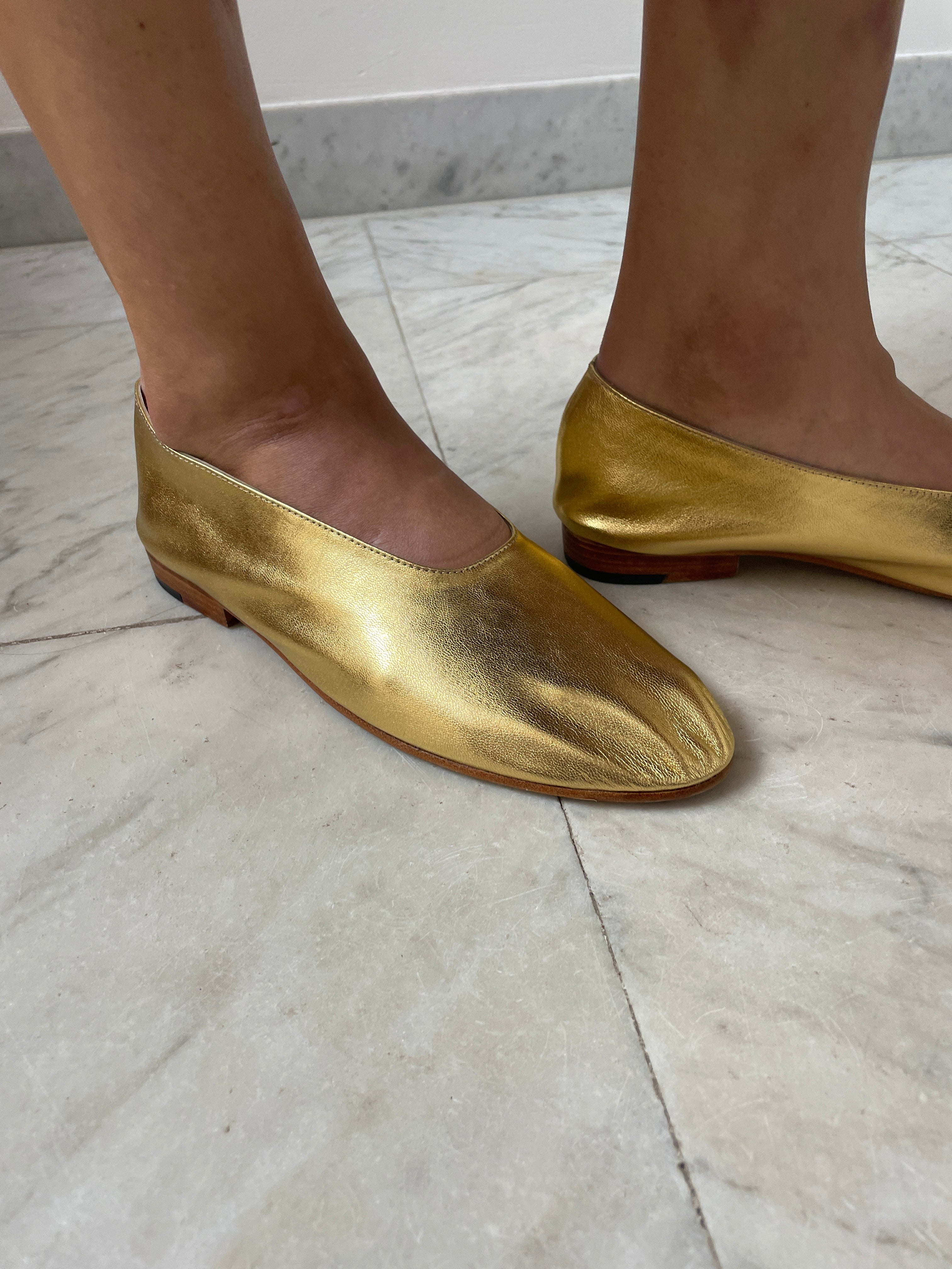 martiniano GLOVE サイズ39 color ALMOND Martiniano Glove Flat in Camel – JUDITH