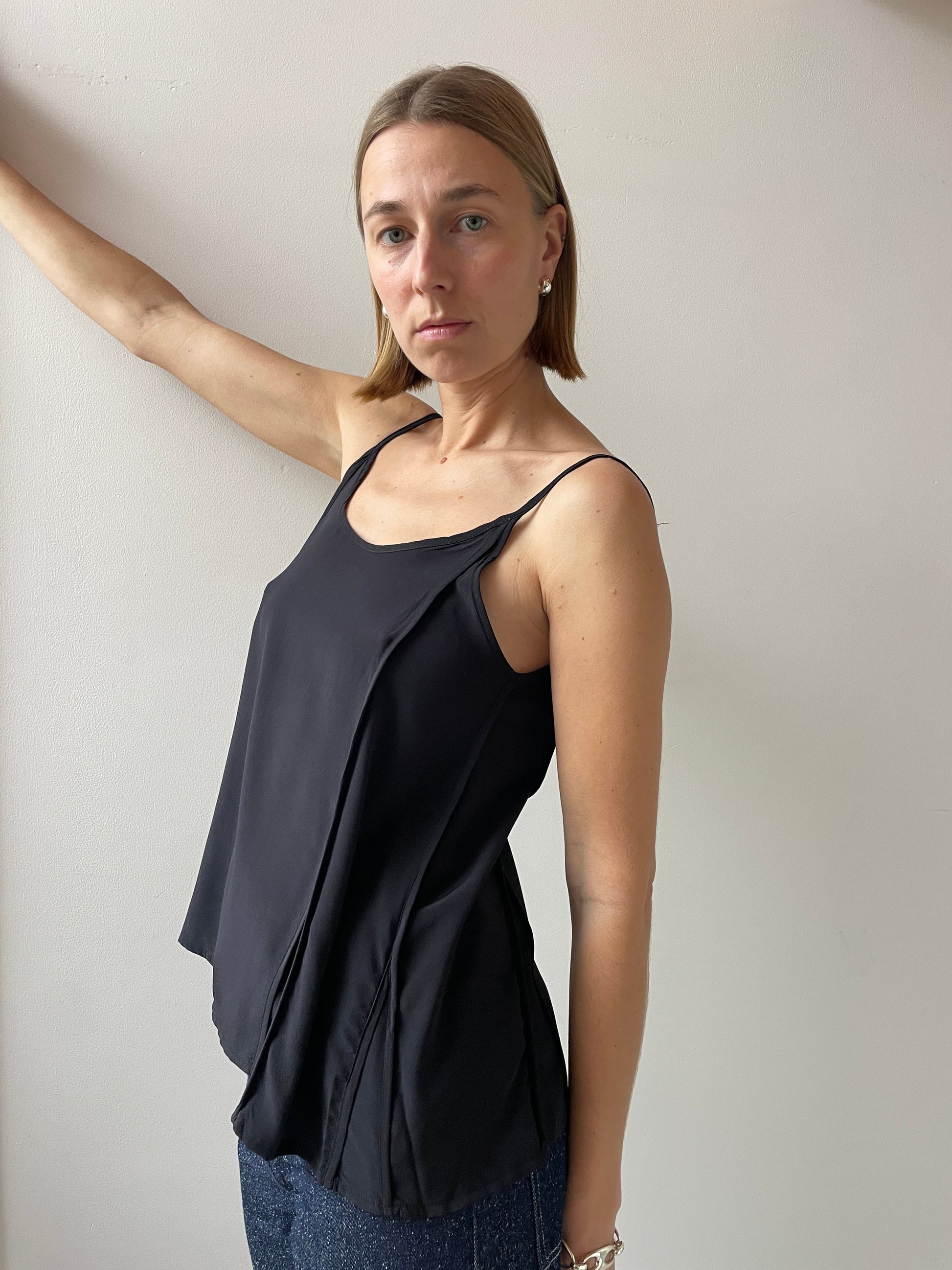 Ade Top, Black BASERANGE