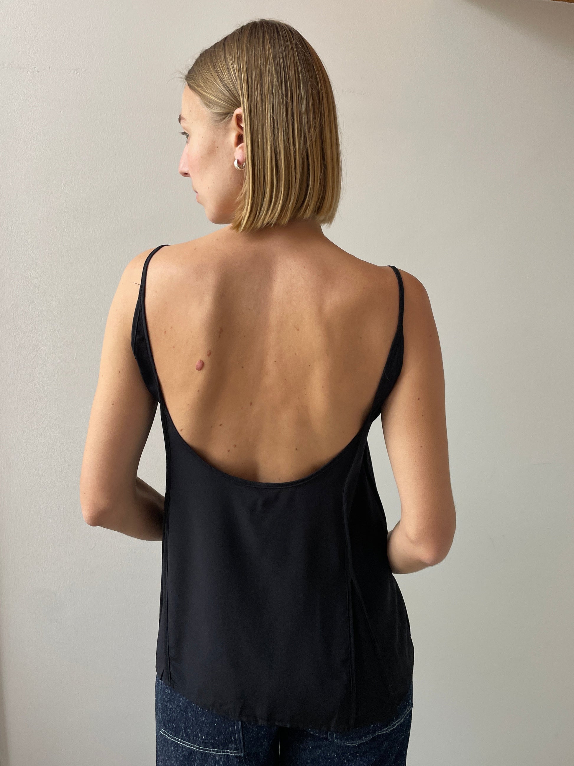 Ade Top, Black BASERANGE