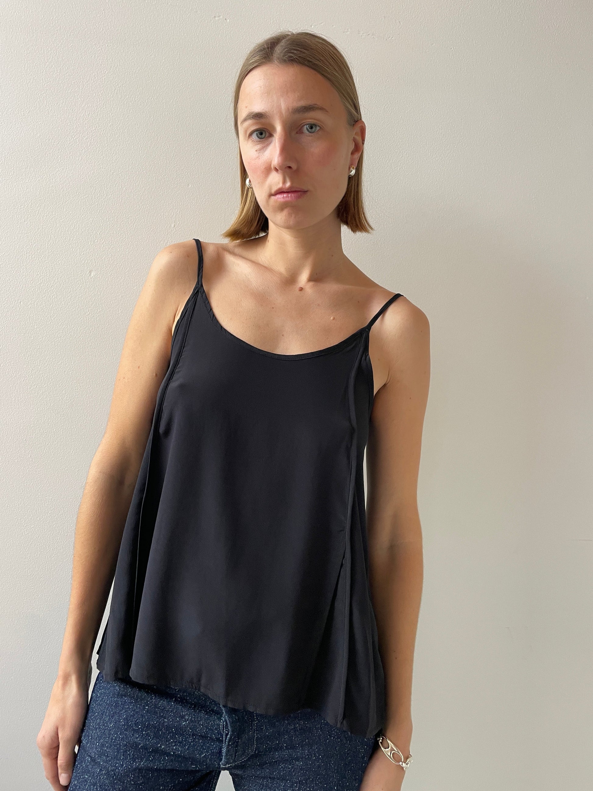 Ade Top, Black BASERANGE