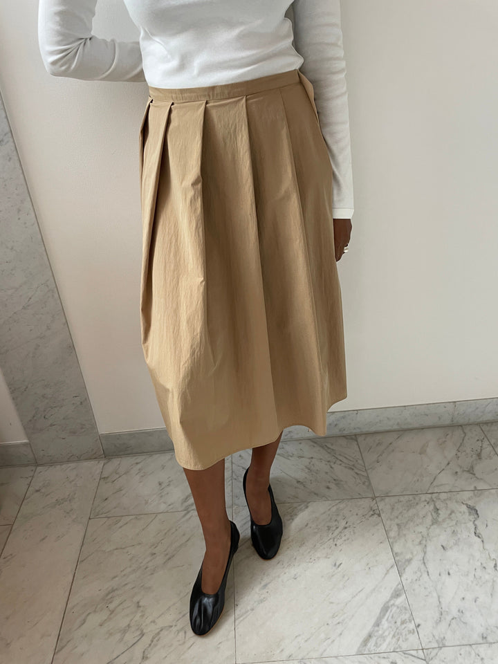 Cyn Skirt, Camel Renaissance Renaissance