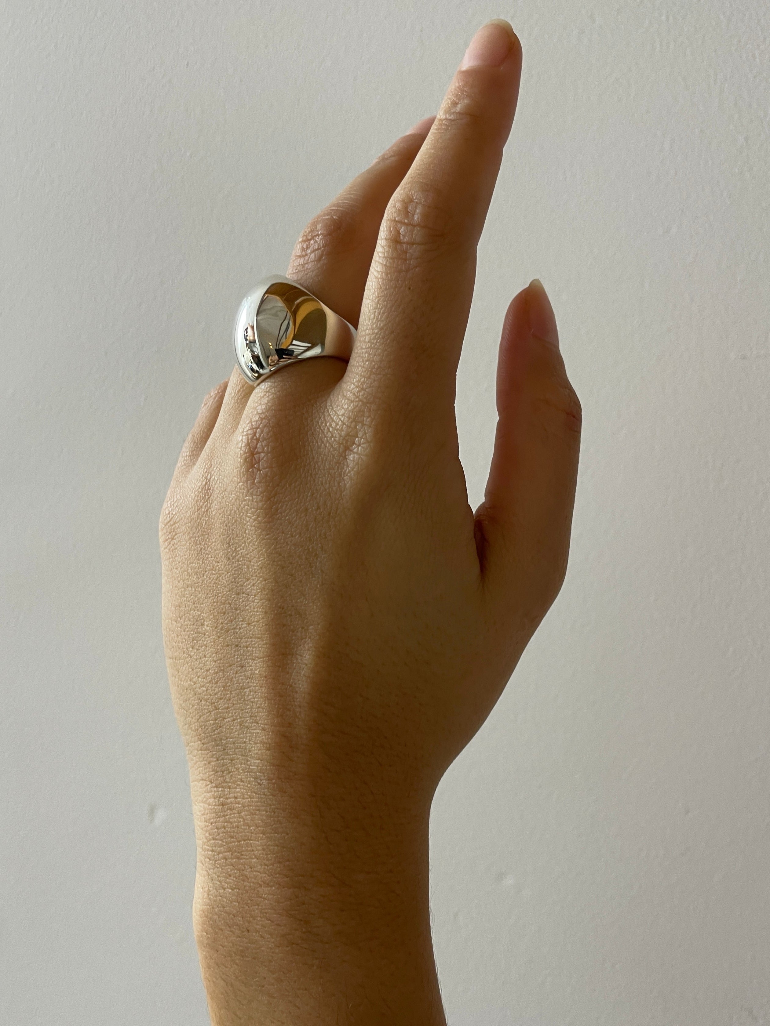 SOPHIE BUHAI - Carmen Amsterdam