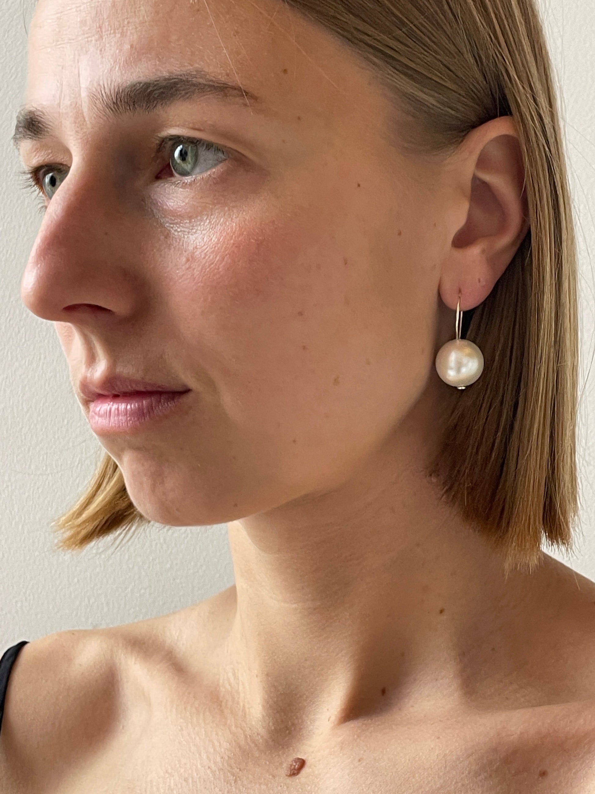 Pearl Iris Earrings, Pearl SOPHIE BUHAI