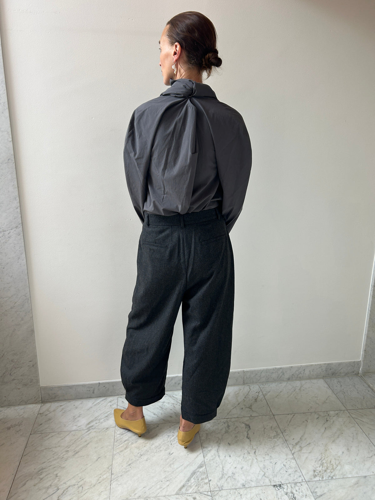 Wool Shirring Pants, Charcoal Amomento