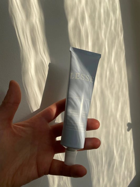 Refining Cleanser LESSE